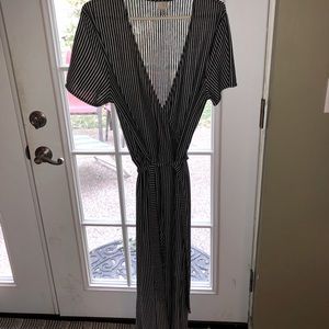 Black and white stripped jumper